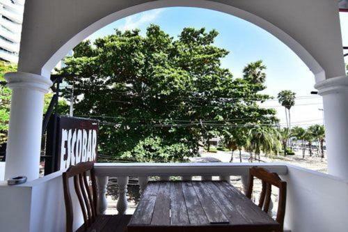Escobar Guesthouse Джомтьен Экстерьер фото