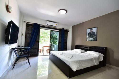 Escobar Guesthouse Джомтьен Экстерьер фото